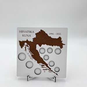 Gravirani stalak za kune